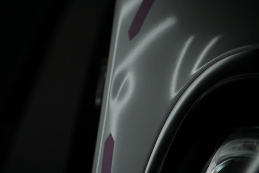 MINIクロスオーバー　ボンネット施工前