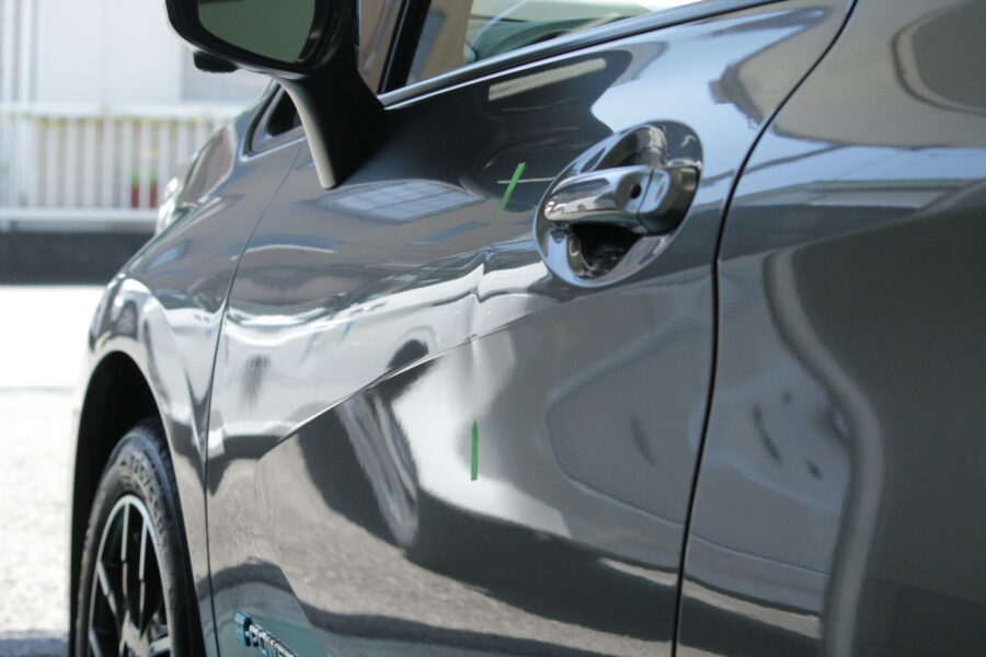 ノートニスモ 左フロントドア 施工前